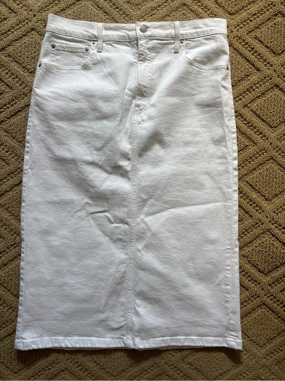 Banana Republic White Straight Denim Skirt